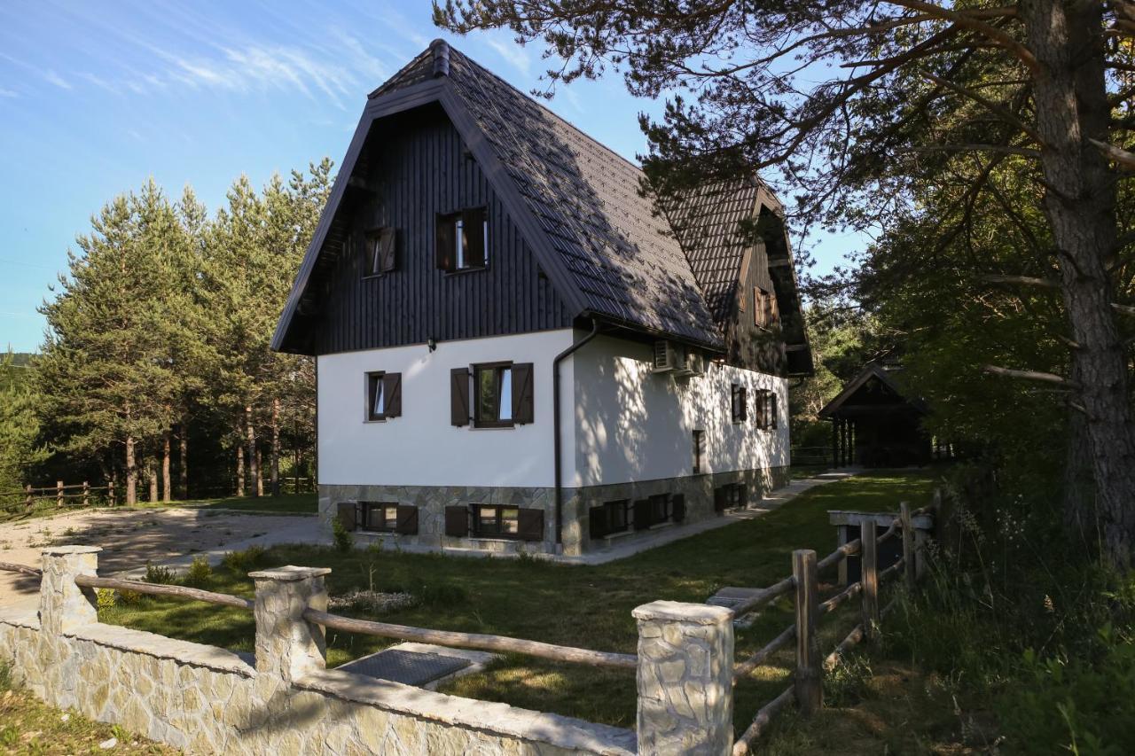 Timber Valley Plitvička Jezera Esterno foto