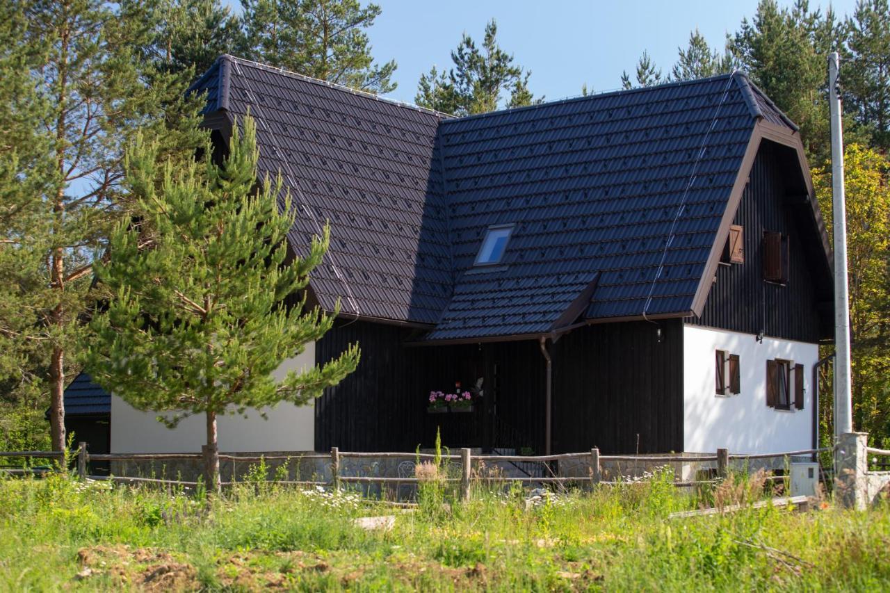 Timber Valley Plitvička Jezera Esterno foto